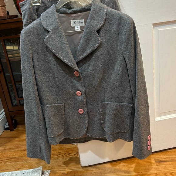 Miz Wear Size 16 wool suit worn once - Picture 1 of 6